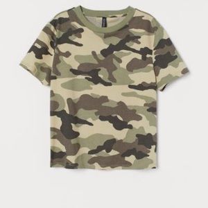 HM camo t-shirt